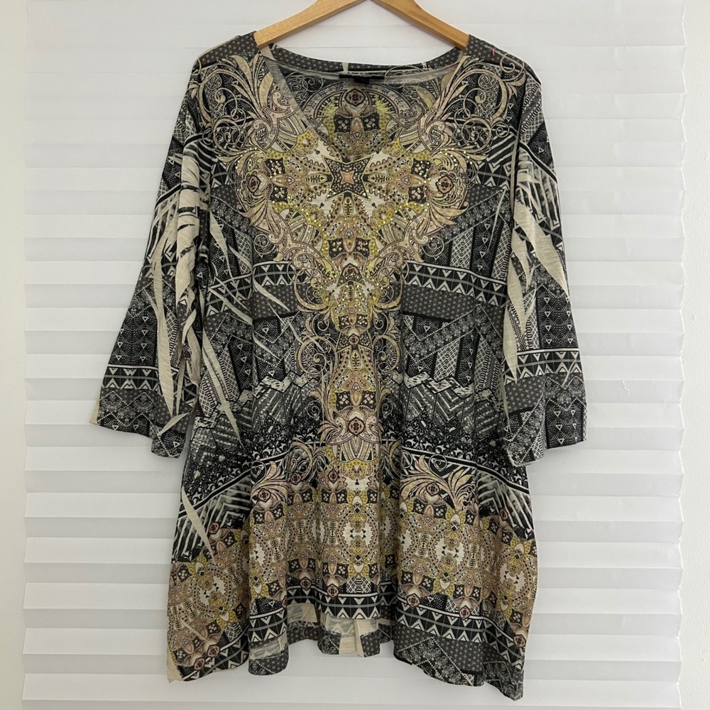 Style & Co Woman Tunic Top‎ 1X Black Yellow Paisley Rhinestone 3/4 Sleeve V Neck
